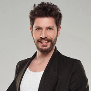 Актёр Барыш Айтач